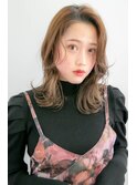 セミロングスタイル