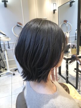 ネオリーブギンザ 銀座店(Neolive GINZA) くびれボブ レイヤー インナーカラー ピンクカラー 外ハネ