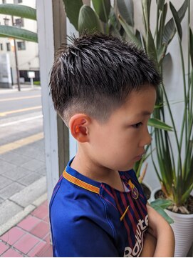 アン(Hair make un) キッズカット