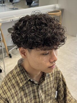 レタッチ バイ フィフス 天神大名(RETOUCH by fifth) プードルパーマ波巻きスパイラルパーマメンズ眉毛シャドウパーマ