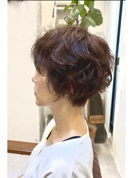 チリンバイロストシティー(Chillin by LOSTCITY) お手入れ簡単なゆるふわパーマ　ショート