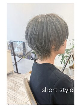 ヴィータ 白金(vi ta) short style