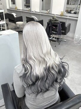 ホワイトカラー×ブラック/エンドカラー/グラデーション