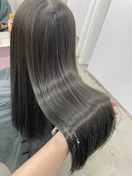 エヌアイ オモテサンドウ(ni omotesando) オリーブグレージュ/髪質改善トリートメント 上野