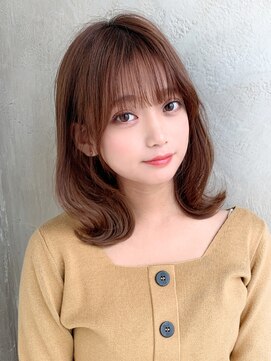 エイミーバイアフロートザガーデン 浦和店(amie by afloat the garden) 大人かわいい外ハネミディアムミルクティーベージュ【浦和】