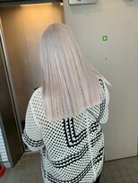 ペレ 原宿(PELE)&nbsp;ダブルカラー/ケアブリーチ/羽エクステ/原宿