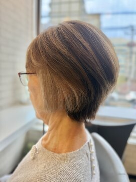 ヘアメイク ウエニ 上本町(HAIR MAKE UE2) 酵素白髪染め+ハイライトで白髪ぼかし