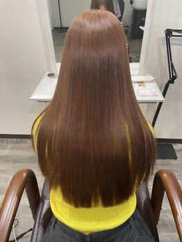 アイリス(iris)の写真/髪質改善ネオメテオストレートで、誰もが羨むサラサラ艶々ヘアへ！アットホームな空間でリラックス♪◎