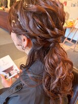 ショートヘア ハーフアンドハーフ(HALF AND HALF) お呼ばれハーフアップ