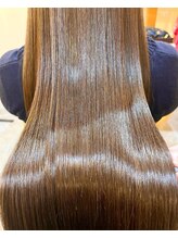 茨木で話題の髪質改善ストレート◎艶とまとまりを叶える縮毛矯正◎