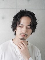 クロムトウキョウ ザ バーバー ネオン 新宿店(CHROM TOKYO the Barber ne/on) センターパートウルフ×大人スパイラルパーマ