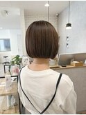 細めハイライトグレージュ/似合わせ切りっぱなしボブ