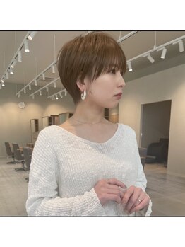 Helia 木曽川 髪質改善/縮毛矯正/白髪ぼかし【ヘリア】【10/2OPEN(予定)】の写真/一人ひとりの輪郭に合わせた都会クオリティー★誰でも似合う抜群の再現性で毎日のスタイリングも簡単に♪