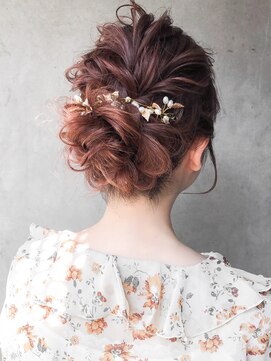 キリ 表参道(kyli) ☆大人可愛いシニヨンアップヘア結婚式二次会グレージュカラー