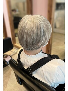 ティータ(teeta) 【浦中】白髪をいかしたブレンドカラー