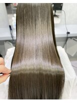 エリーツ 表参道(elyts)&nbsp;【表参道elyts】オリーブカラー髪質改善
