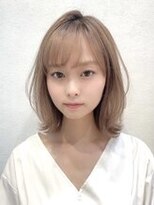 ジュネス 銀座(JYUNESU)&nbsp;大人ミディアム外ハネくびれヘアペールベージュ透明感20代30代
