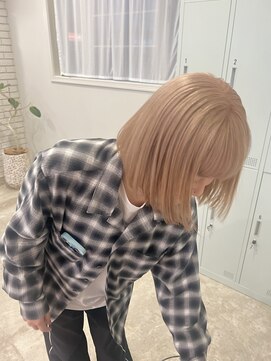 ダイアモンドリリー(Diamond Lily) 暖色系ミルクティーベージュ