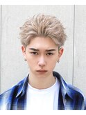 スパイキーショート　オールバック　ハイトーン　ホワイト