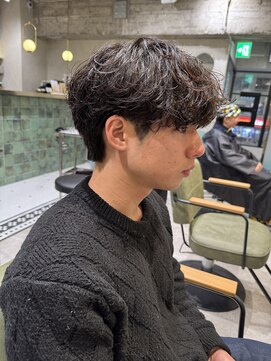 ゼスト リル 新宿(ZEST lill) シャドウパーマ くせ毛風 新宿 マッシュパーマ