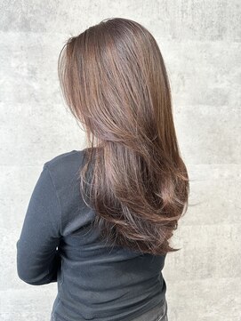 ルイス(L'wis) 【レイヤーカット】【根元ぼかしブラウン】