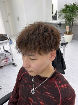 メンズカット リア(Men’s cut riah) ツイストスパイラルパーマツーブロック刈り上げメンズマッシュ