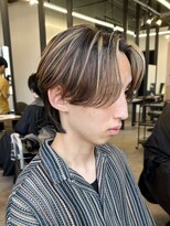 ハイライトセンターパートメッシュダブルカラーツーブロック