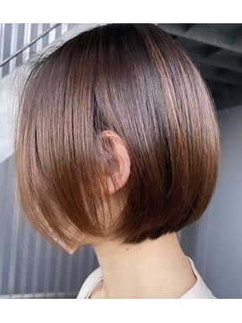 フィゼル あべのルシアス店(Aujua fizelle) ショートボブ×艶カラー　大人カジュアルスタイル