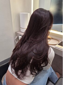 ロック(rock) レイヤー/レイヤーカット/顔まわり/顔周りカット/透明感カラー