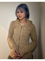 スリット(slit) ペールブルーヘイリーボブ