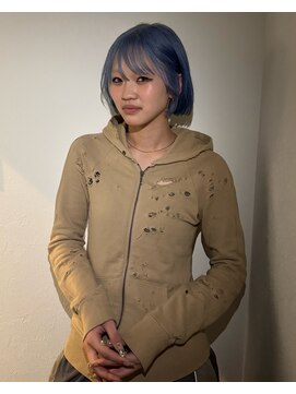 スリット(slit) ペールブルーヘイリーボブ