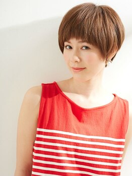 ニコマリア(Nicomaria from zacc)の写真/忙しい朝も乾かすだけでキマる。30代・40代のための、再現性を追求した横顔美人ショート