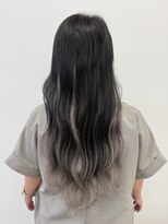 ロサ ファイブヘアー(Rosa..5Hair)&nbsp;スモーキーグレーグラデーションロング