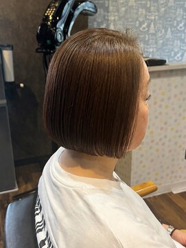 シャインヘアフラッペ 新百合ヶ丘2号店(Shine hair frappe) shine hair frappe  ミニボブ