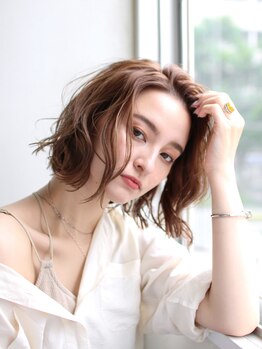 髪質改善private salon nagi【プライベートサロンナギ】【11月上旬NEW OPEN（予定）】の写真/白髪を隠すのではなく「ぼかす」。ブリーチ不要の自然になじむ白髪ぼかし◎髪や頭皮に優しくダメージレス