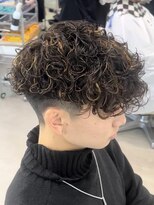 テン 心斎橋(tenn.) 心斎橋外国人風パーマプードルパーマ強めシャドウパーマ20代学生