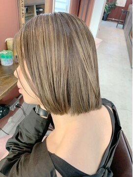 ルーファス 恵比寿 渋谷(Ruufus) 前下がりハイライトグレージュボブ【Ruufus恵比寿渋谷】3156