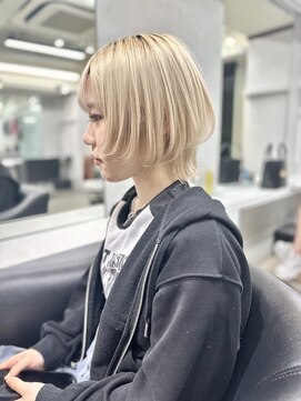 ディア(.eer) ミルクティーベージュ/ボブウルフカット/小顔ウルフ/南船場