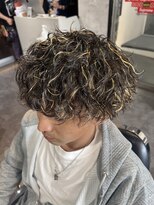 スパークスヘア(Sparks hair)&nbsp;爆発的人気スタイル！！メッシュパーマ！！メンズはやったれい！