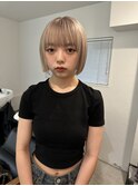 ホワイトベージュボブ