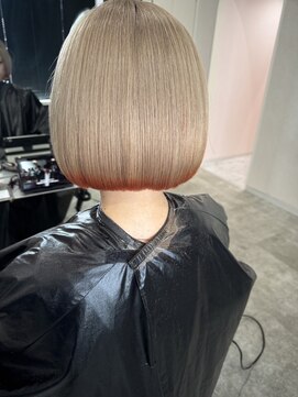 エイチ(H) デザインカラー