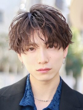 オーシャントーキョー シブヤジンナン(OCEAN TOKYO shibuya JINNAN) 刈り上げマッシュニュアンスパーマセンターパートシャドウパーマ