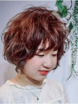 ワレアガーデン(Walea Garden)の写真/【21時まで営業】忙しくてなかなか美容室に通えない方にも◎仕事帰りや、休日の時間を有効活用できます♪