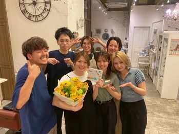 ヘアデザイン アクスト 西宮北口本店(HAIR DESIGN axt)の写真/男女問わず幅広い年齢層の方々にも人気!なごやかなアットホームサロン♪