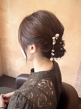 シュモレ フェリーク 検見川店の写真/プロの技で特別な日を華やかに演出*印象に残るStyleに*[新検見川/新検見川駅/縮毛矯正/髪質改善/白髪染め]