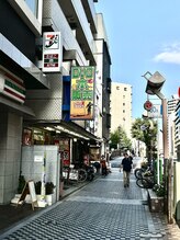 「セブンイレブン」「DVD屋」