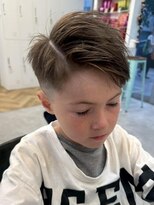 ロミー 本厚木(ROMMY.) キッズカット小顔アクティブショート刈り上げ小学生卒業式入学式