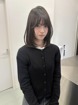 ウム(umu.) レイヤー / レイヤーカット / お顔周りレイヤー / 学生カット