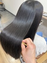 アジュテ(ajouter)&nbsp;【地毛風】縮毛矯正で叶う、圧倒的な艶と柔らかシルクストレート