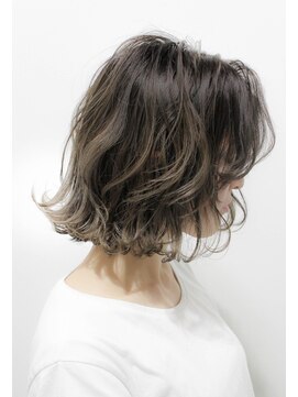 トルネード(TORNADO) 外国人風ハイライト外ハネスタイル☆